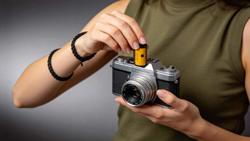 相机换电池瞬间图片