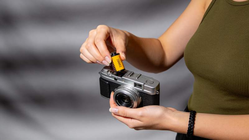 更换相机电池图片