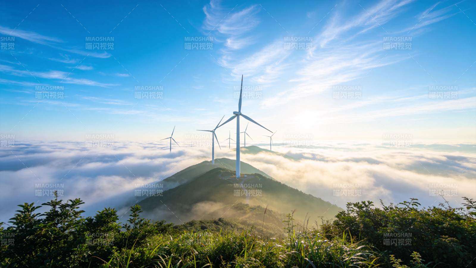 云海之上的风车图片