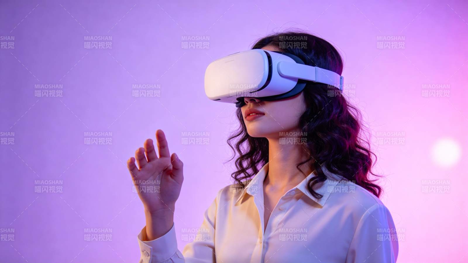 VR体验新世界图片