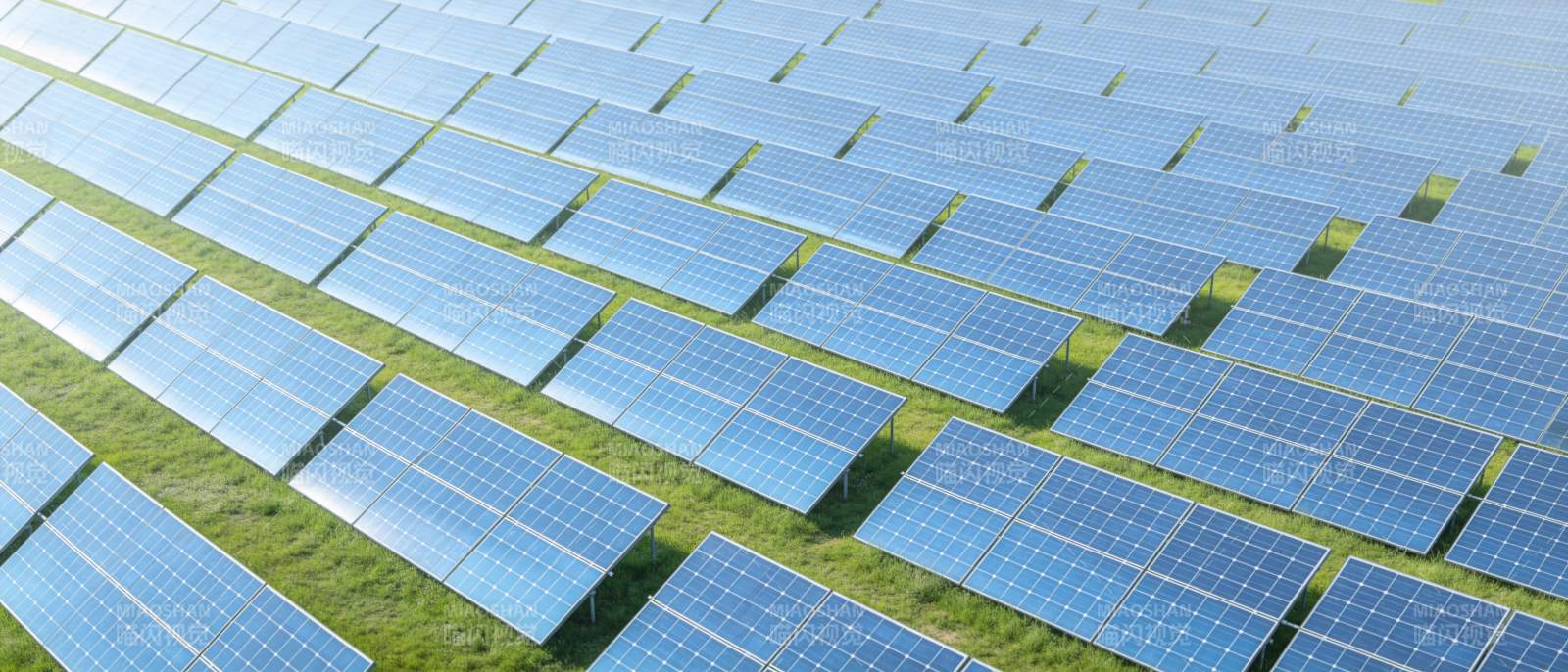 太阳能板阵列图片