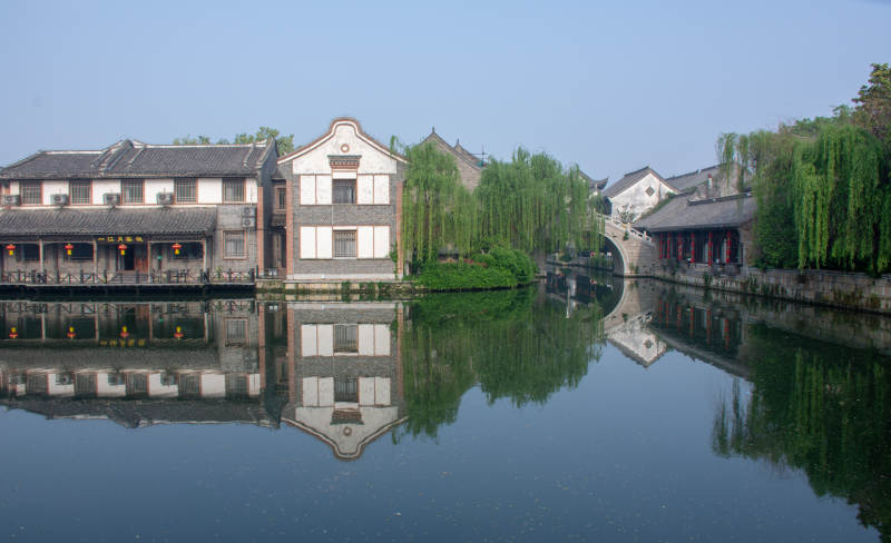 水乡古镇 倒影如画图片