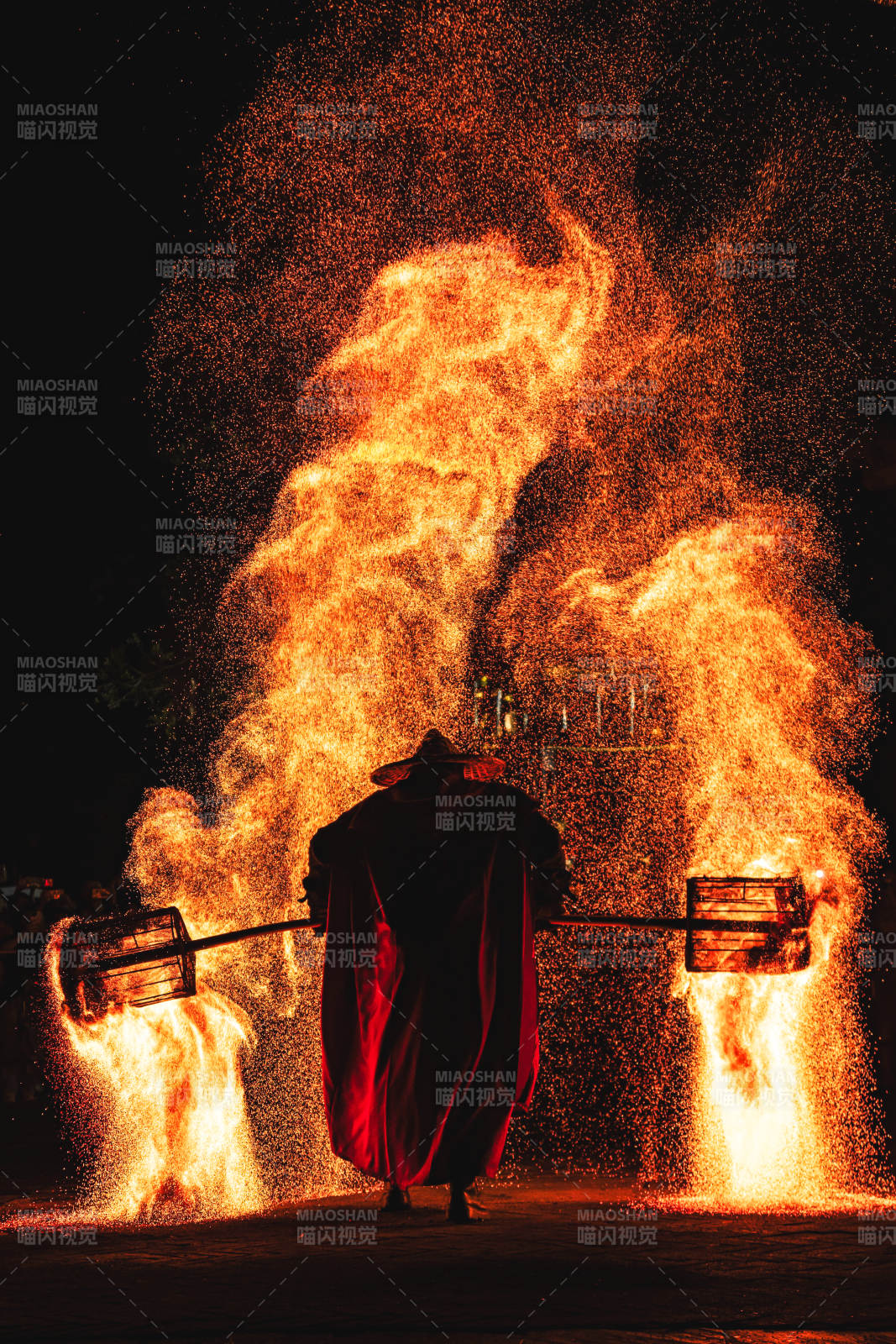 火舞夜行 焰影侠踪图片