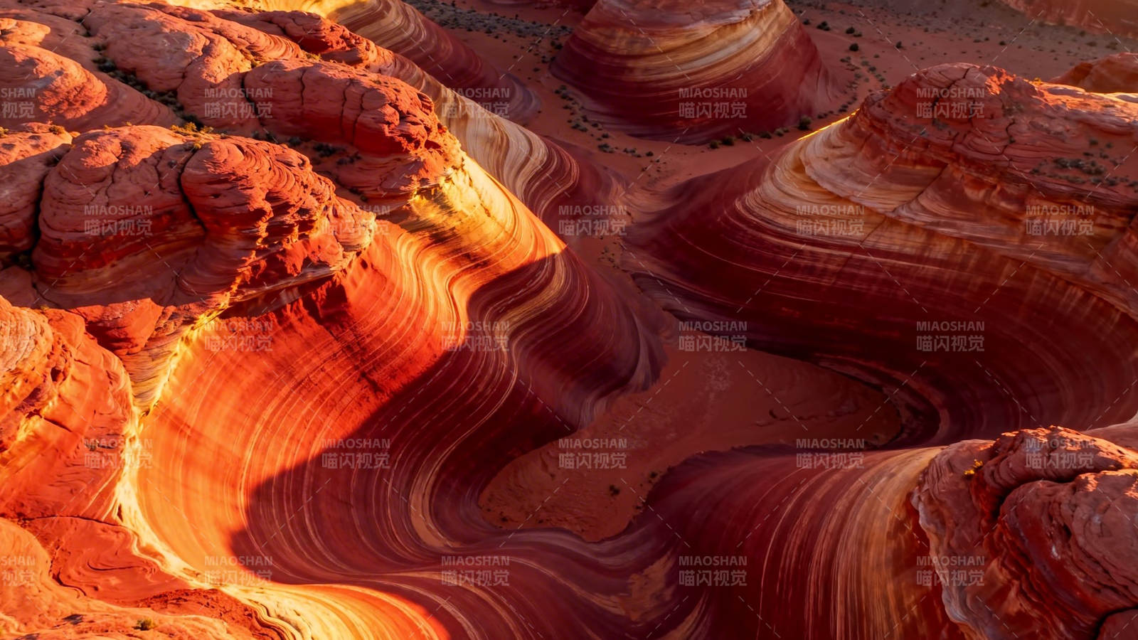 红岩波浪谷 大地艺术奇观图片