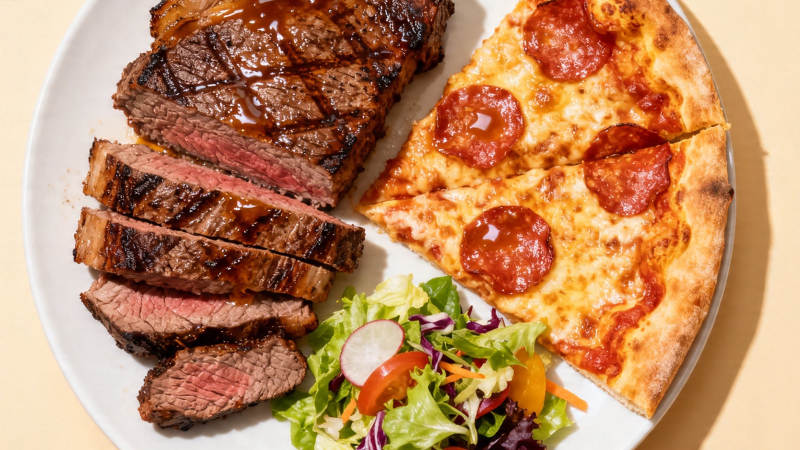 牛排披萨沙拉拼盘图片