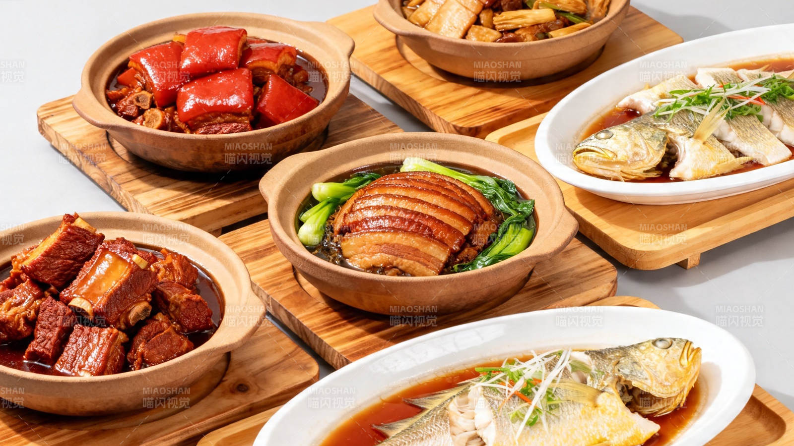 家常美味 红烧肉与清蒸鱼图片