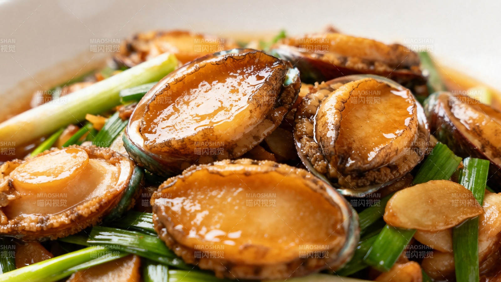 葱烧鲍鱼 鲜香诱人图片