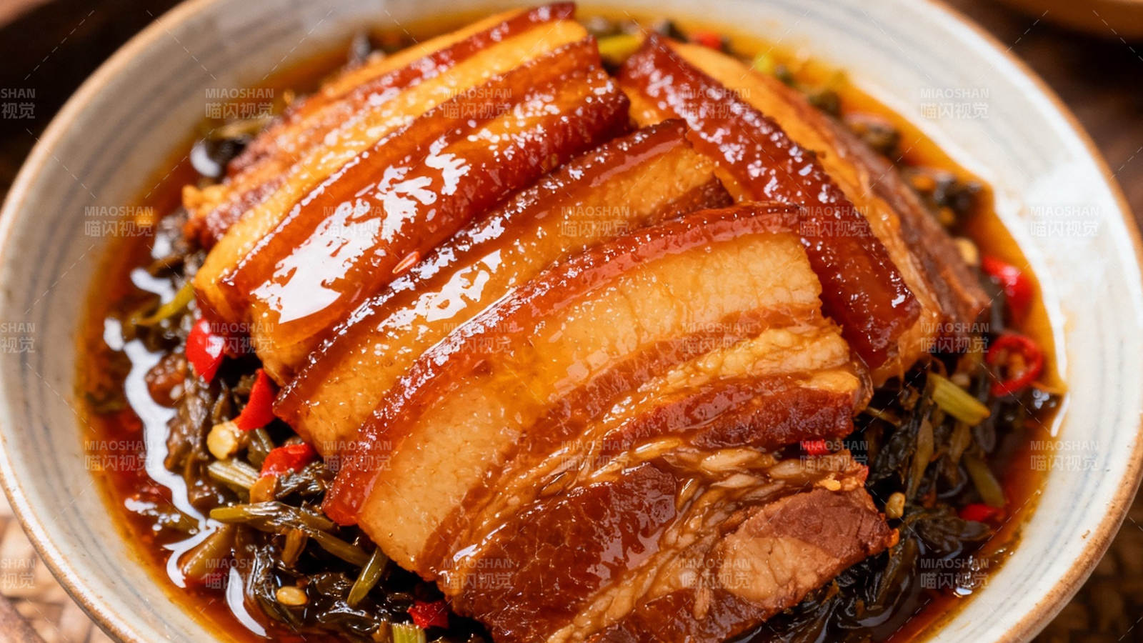 梅菜扣肉 香浓下饭佳肴图片