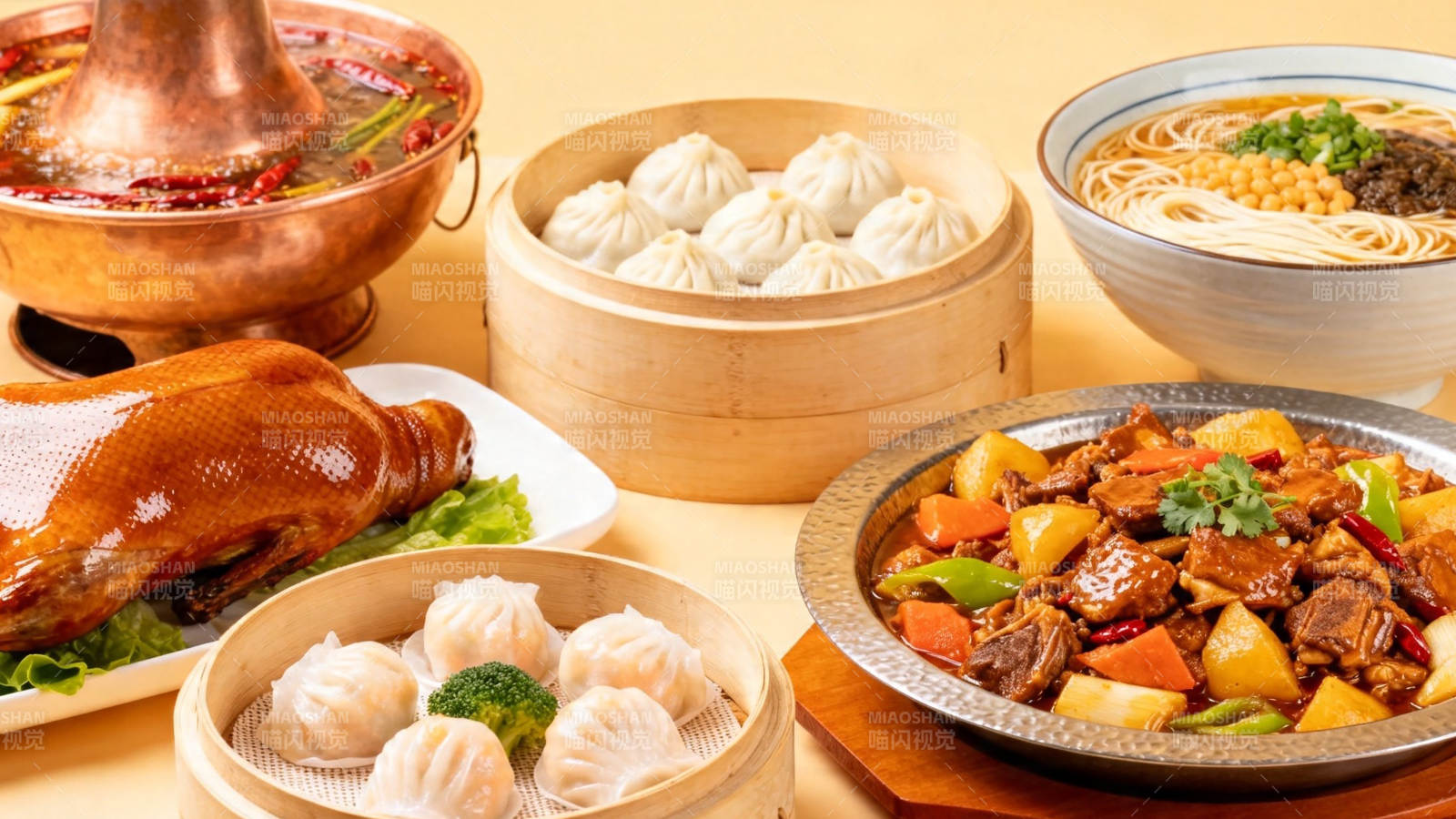 中式美食盛宴 火锅烤鸭小笼包图片