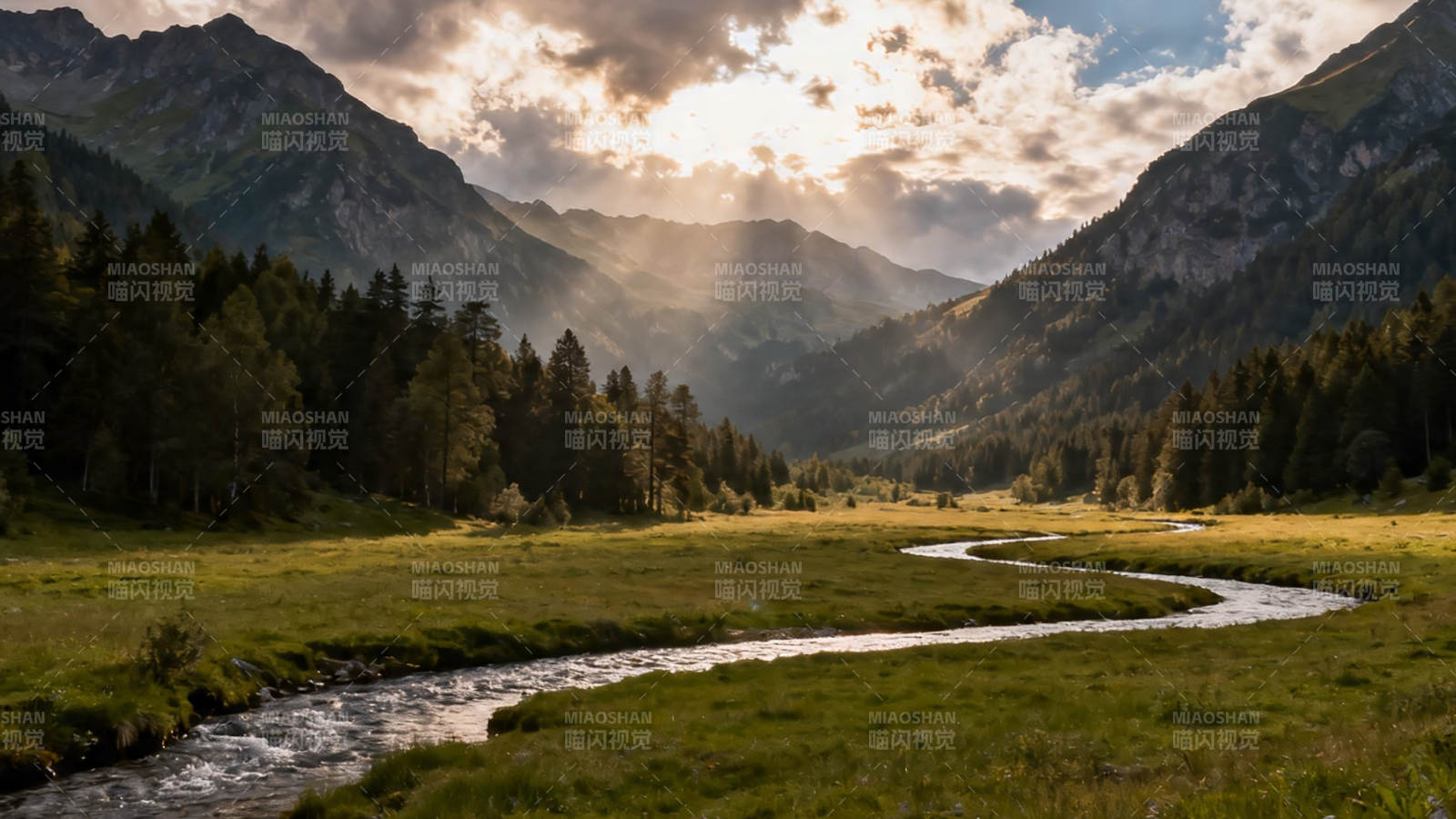 山河夕照 溪流蜿蜒入画图片