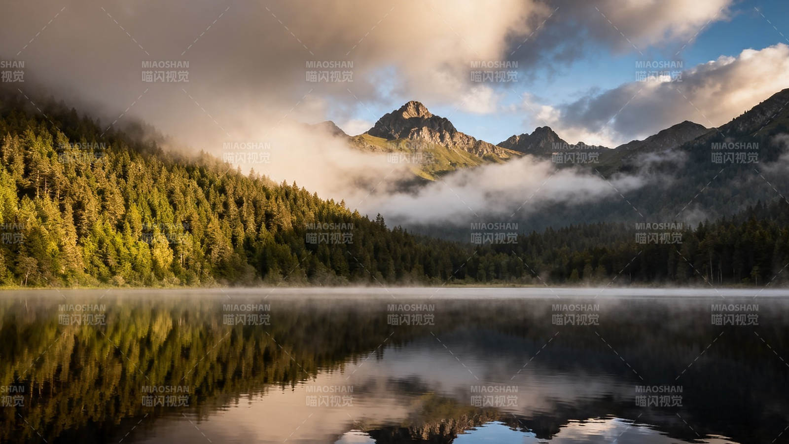 湖光山色 云雾缭绕仙境图片