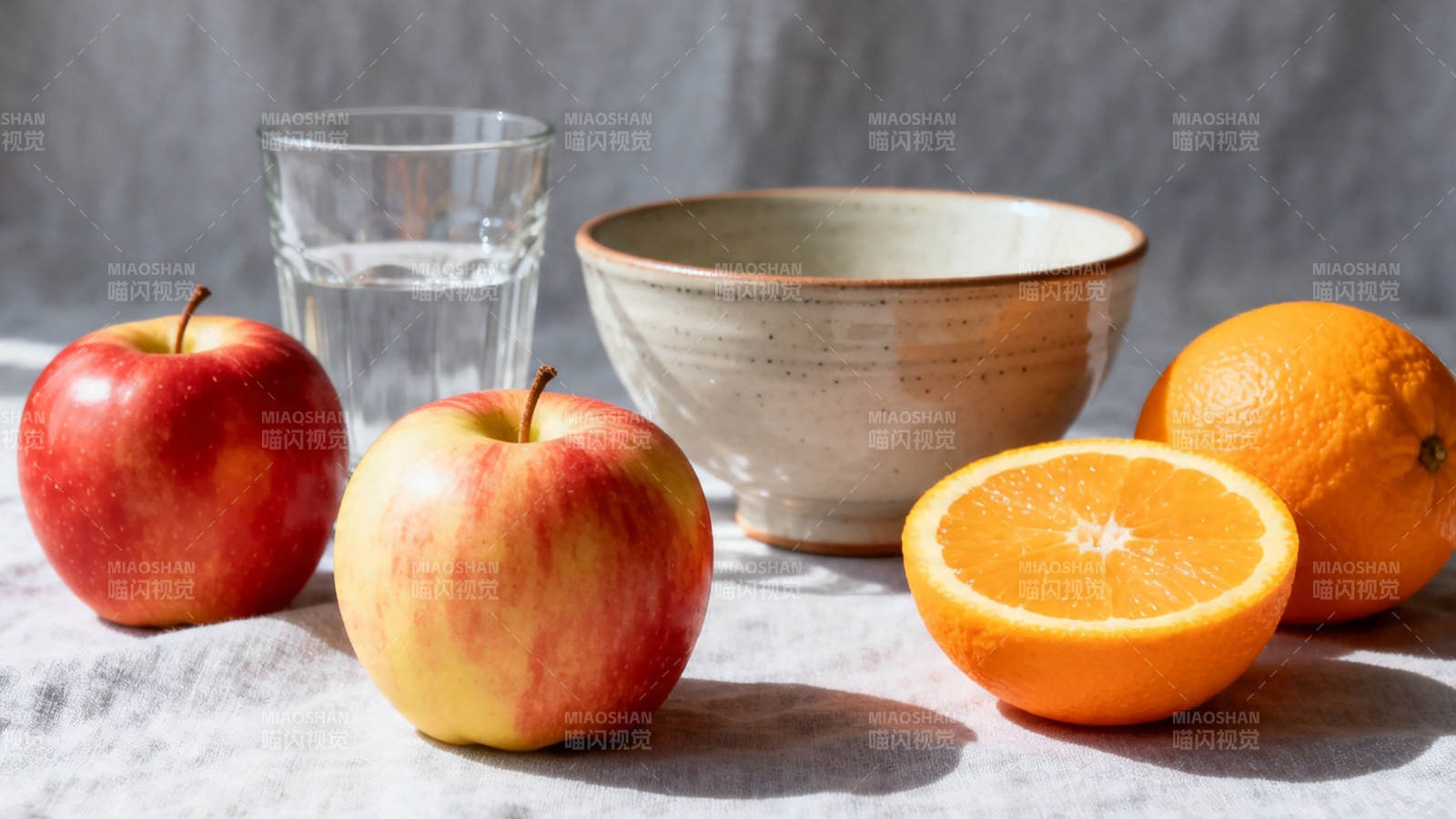 苹果橙子配水碗 清新早餐图图片