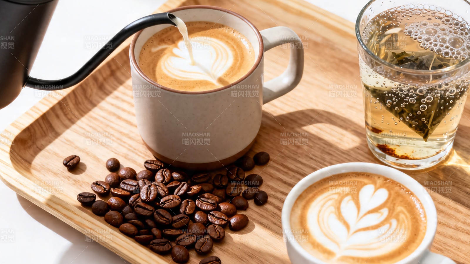 咖啡与茶的午后时光图片