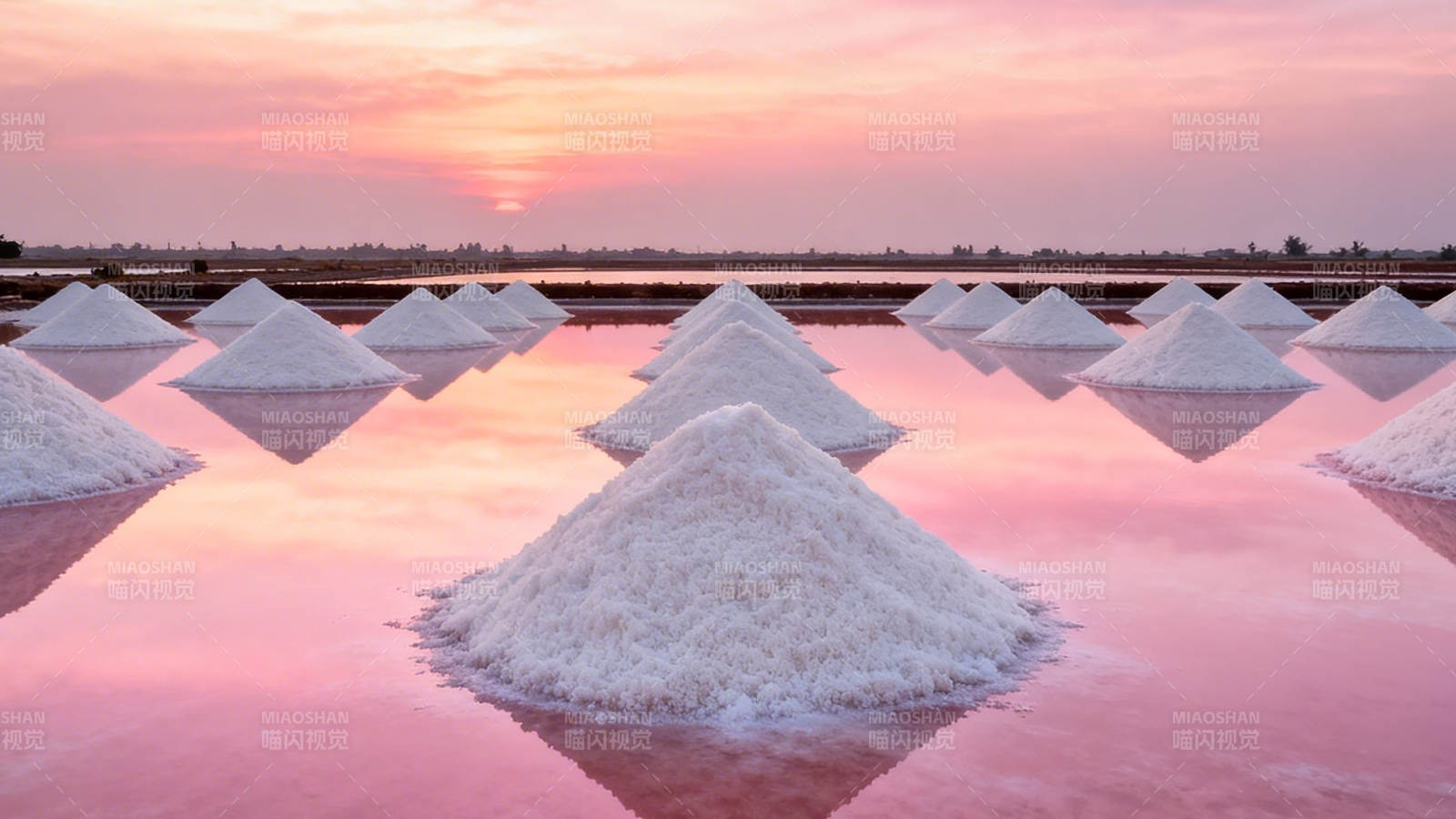 盐田夕照 粉霞映雪堆图片