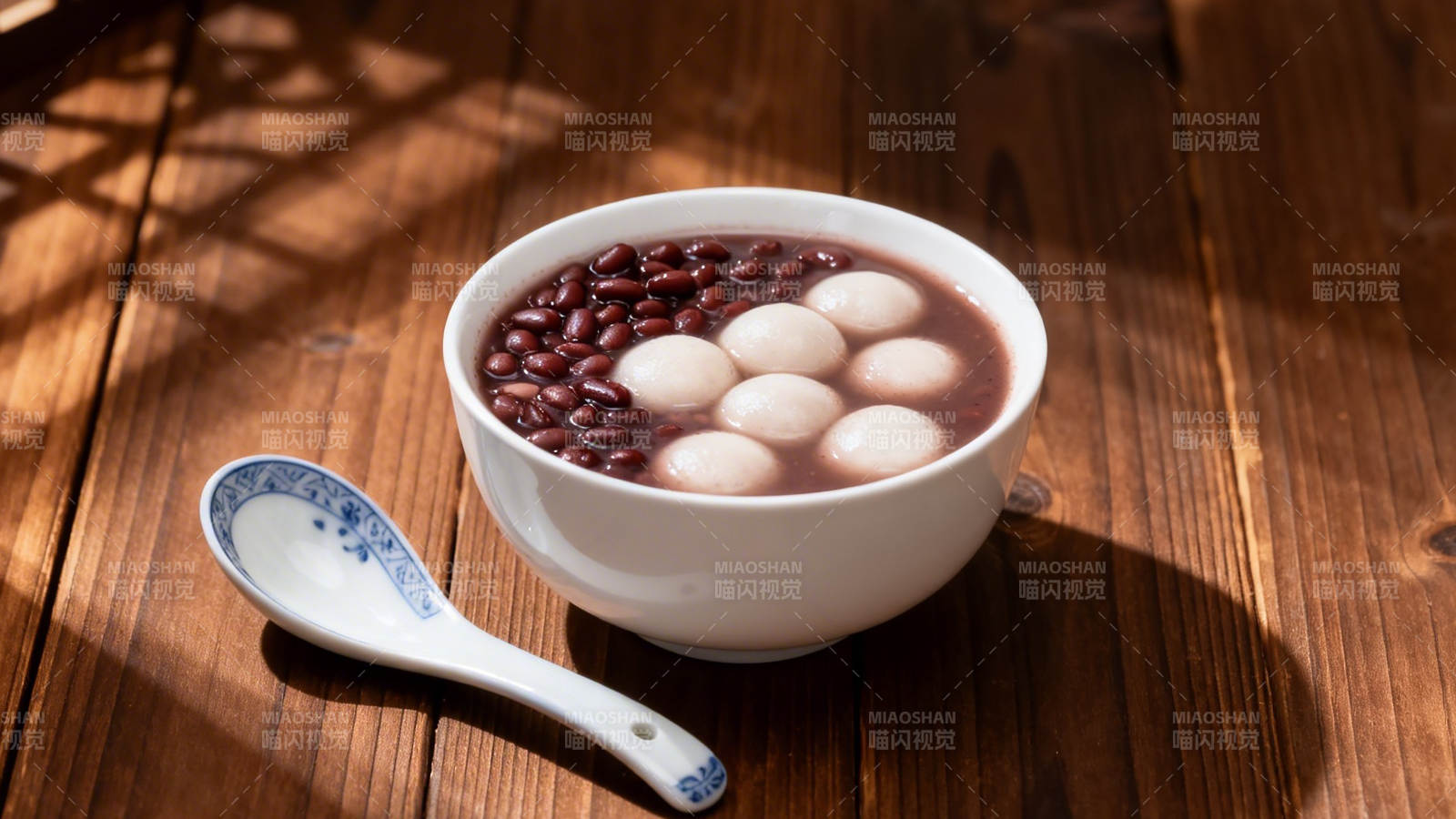 红豆汤圆暖人心图片