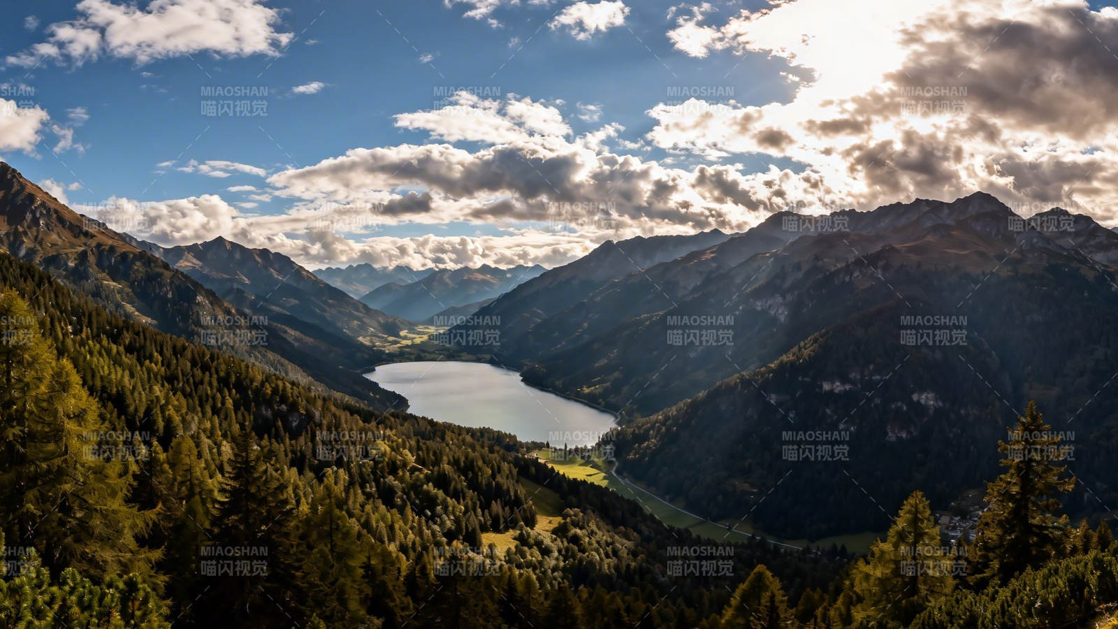 山湖云海 壮丽如画图片