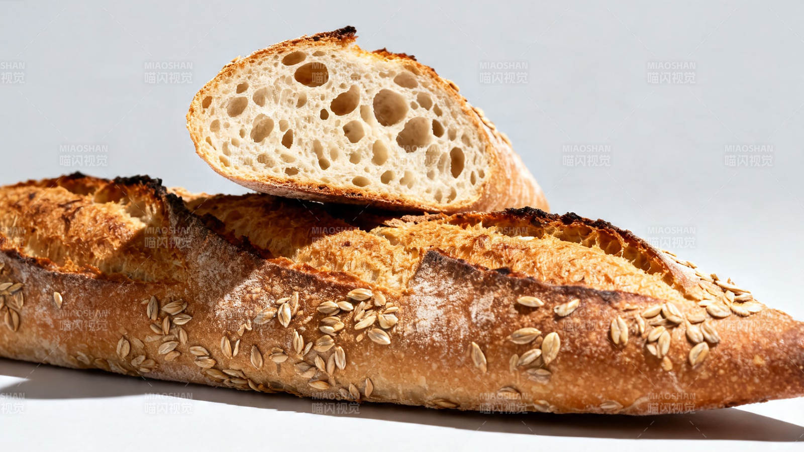 麦香法棍 酥脆多孔图片