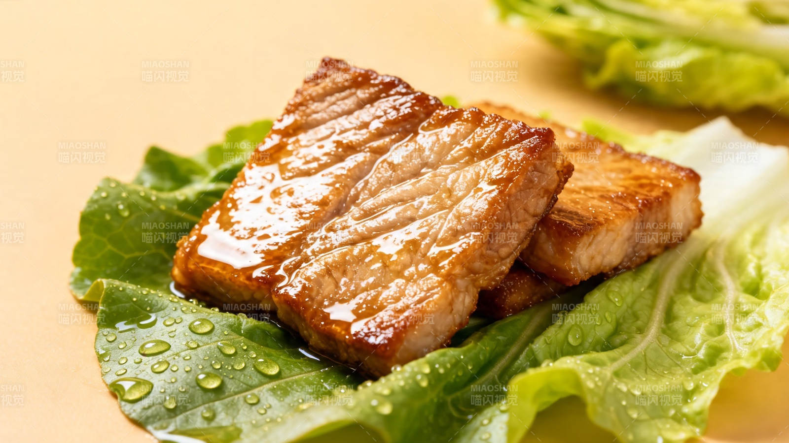 香煎五花肉配生菜图片