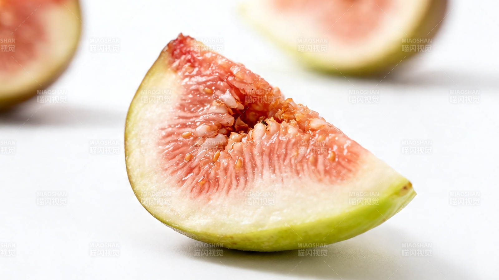 无花果切片 粉嫩多汁诱人图片