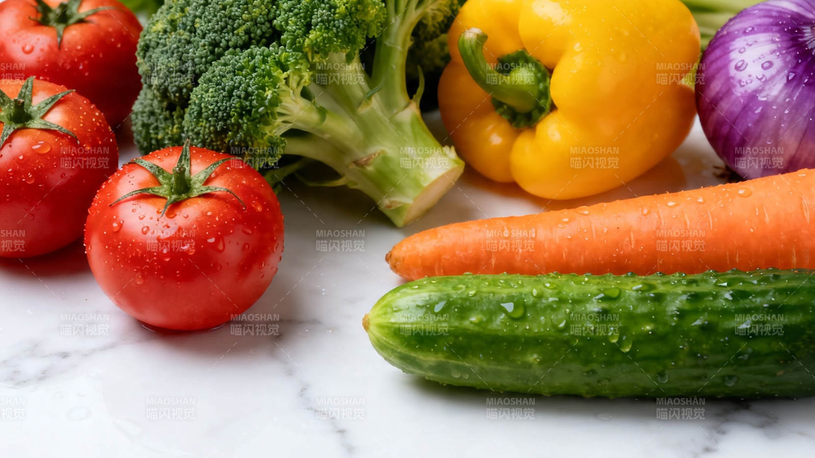 新鲜蔬菜拼盘 色彩缤纷健康之选图片