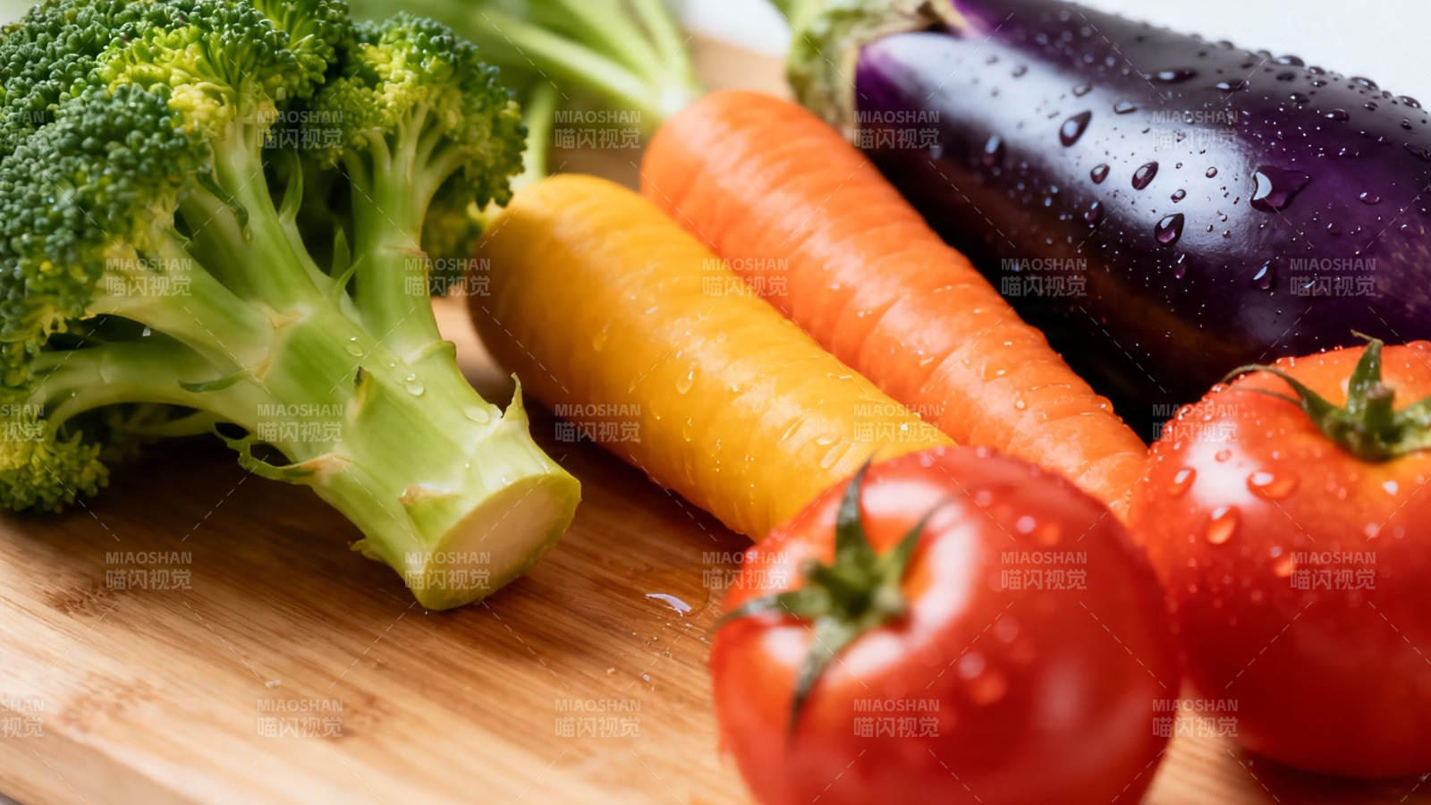 新鲜蔬菜拼盘 水润诱人图片