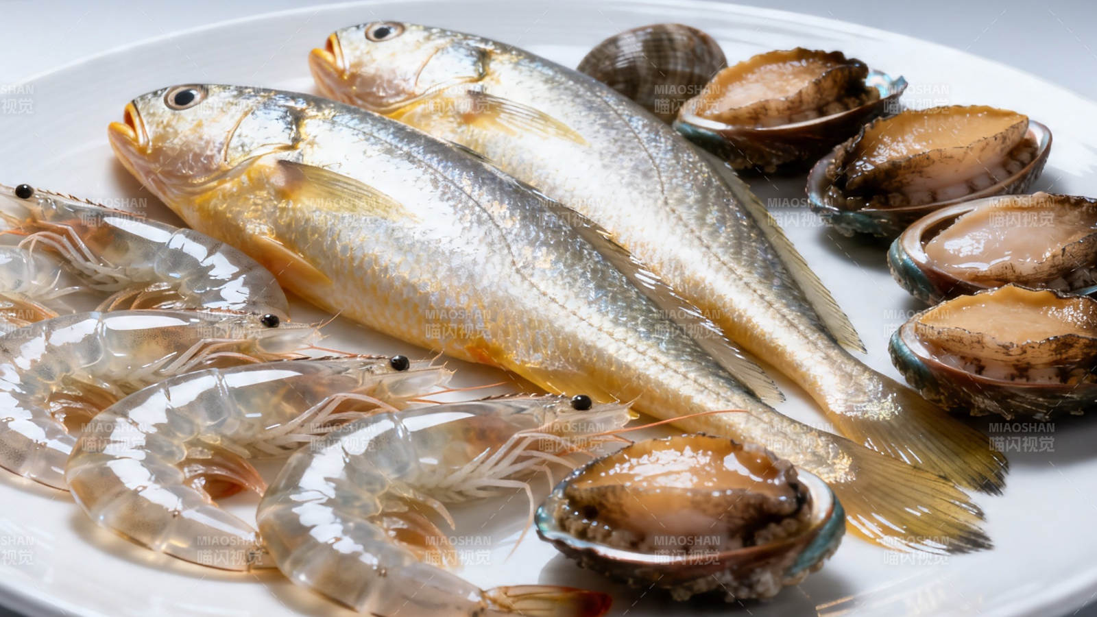 海鲜拼盘 鱼虾鲍鱼鲜美呈现图片
