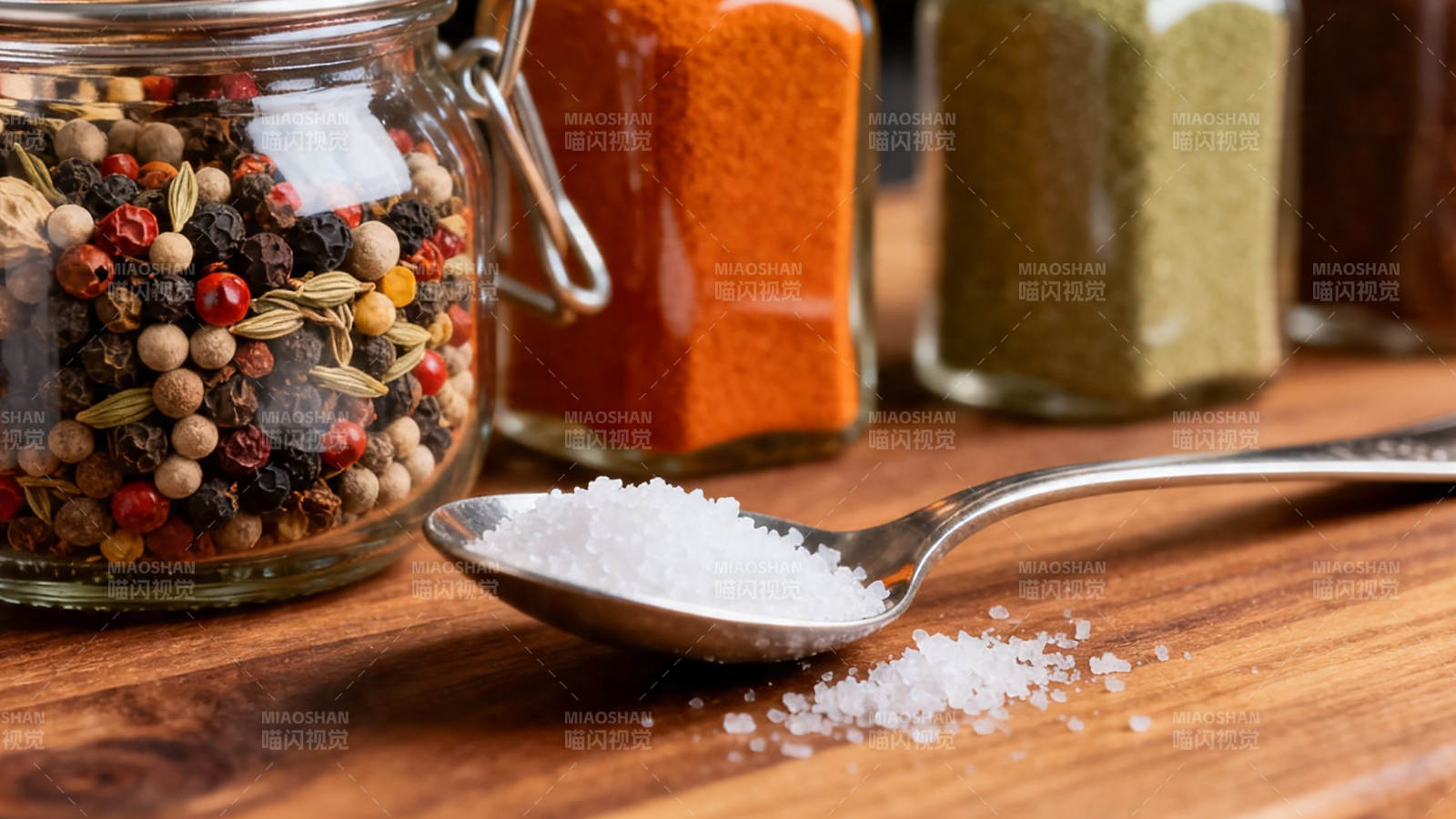 香料与盐 厨房调味精华图片