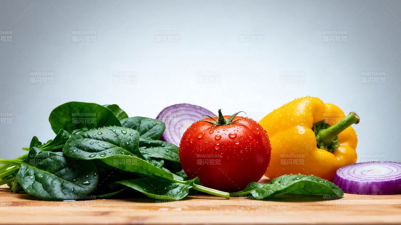 新鲜蔬菜摆盘 色彩缤纷诱人图片