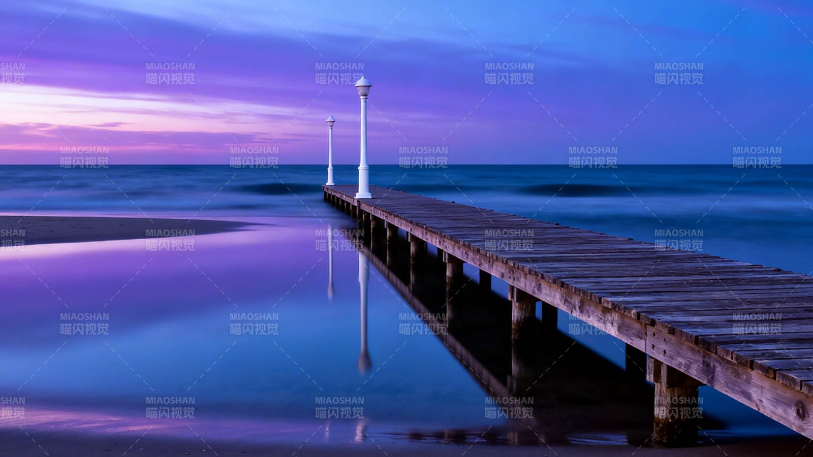紫霞映海 木栈通幽图片