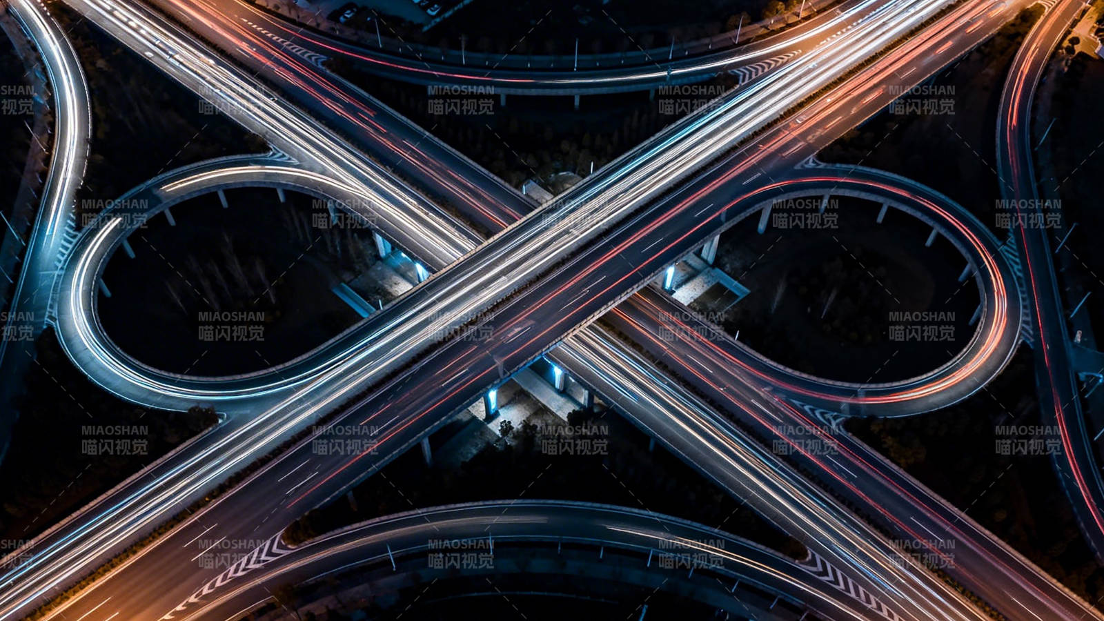 夜立交流光如织图片