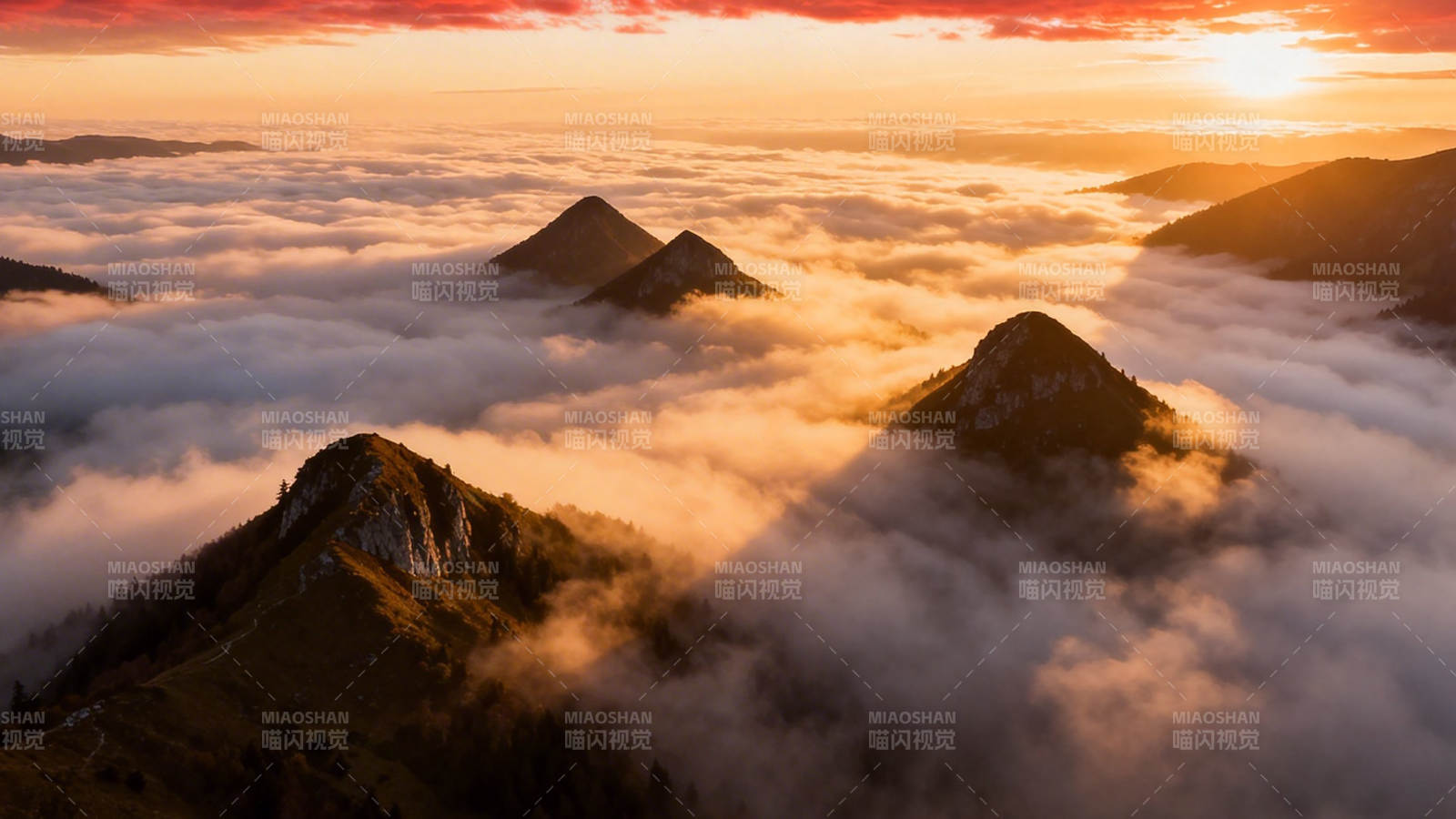 云海日出 山峦如画图片