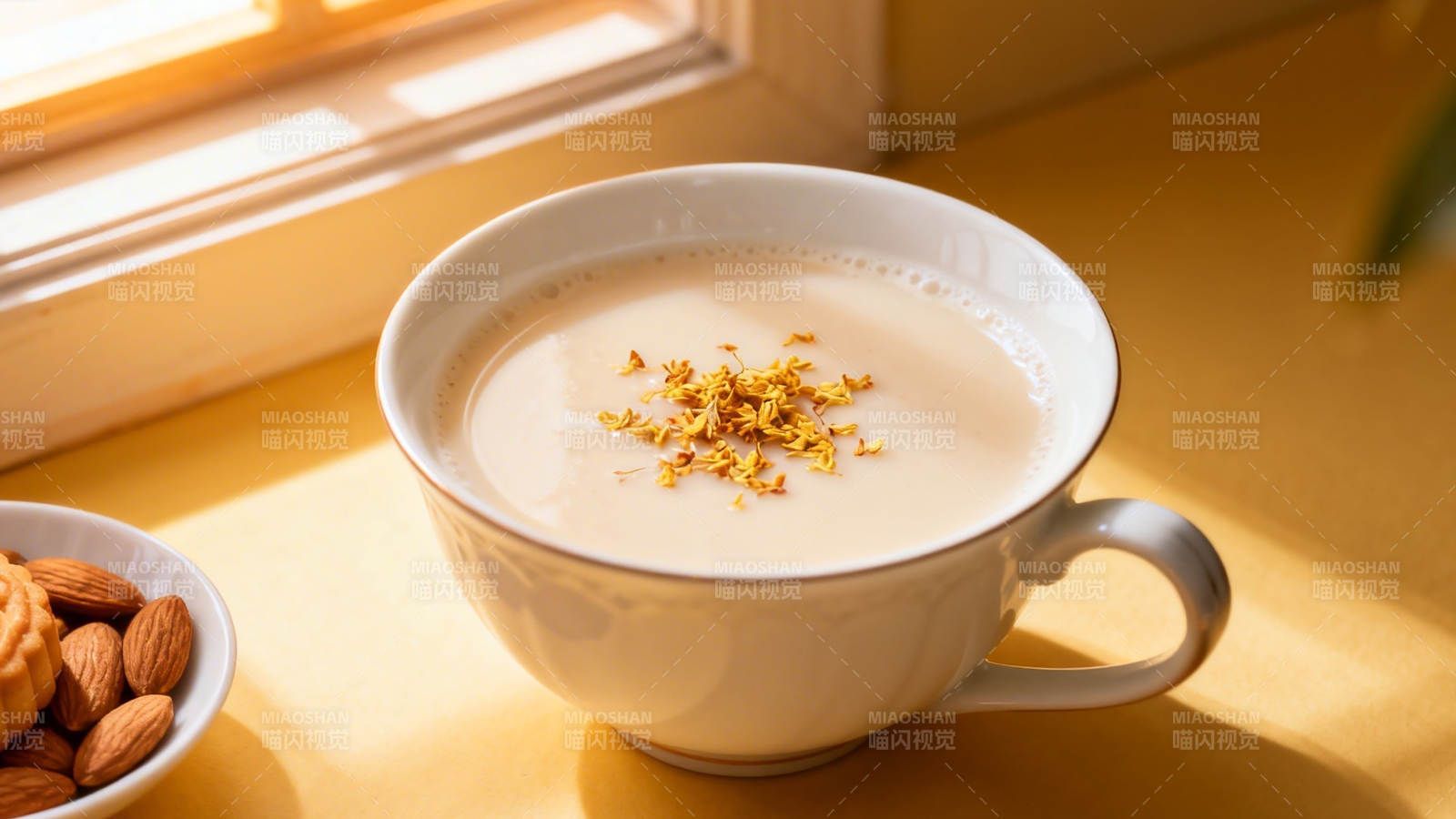 桂花杏仁奶 暖阳伴香浓图片