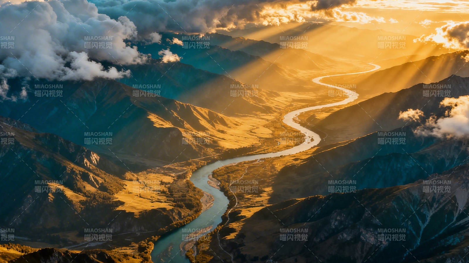 金光穿云 山河如画图片