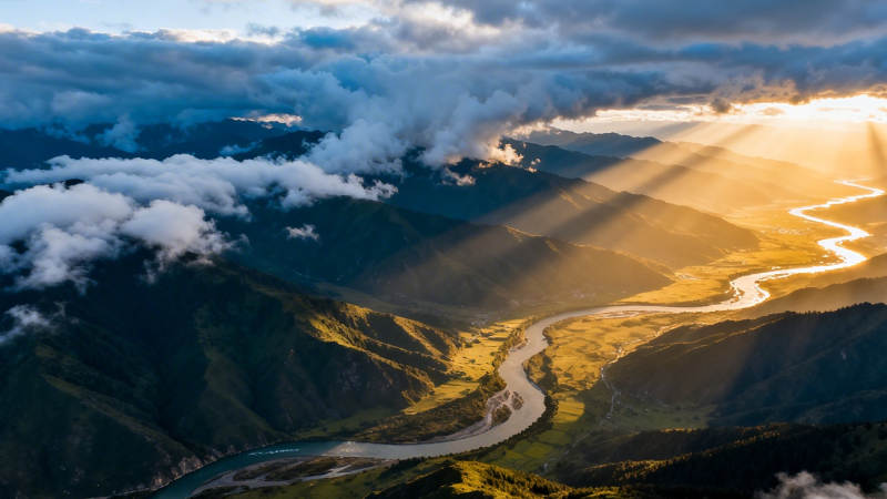 云海金光 山河如画图片