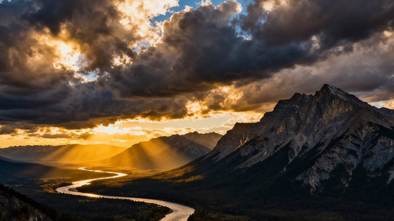 山河壮丽 云霞映金辉图片