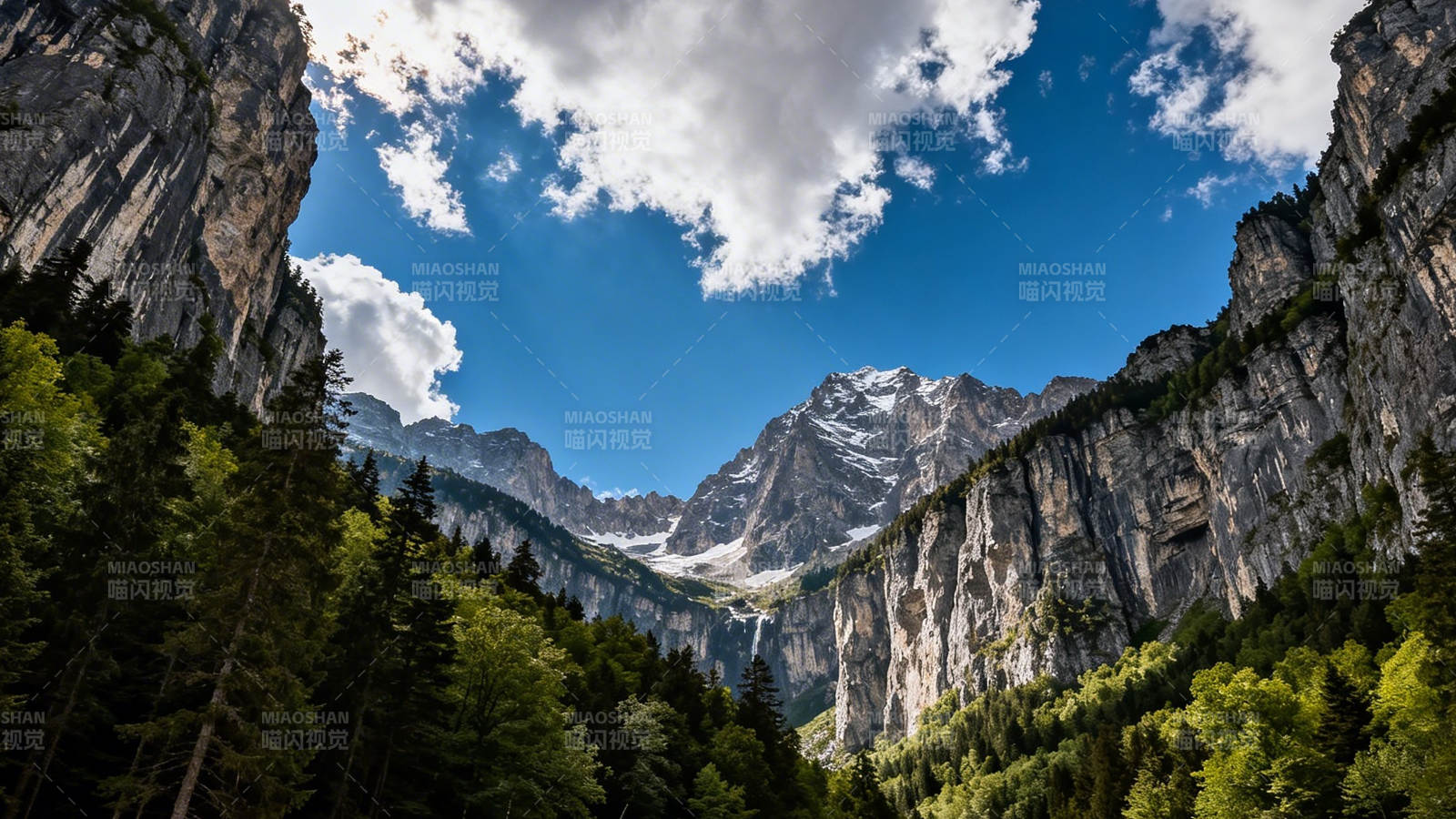 峡谷云海 山峦叠翠图片