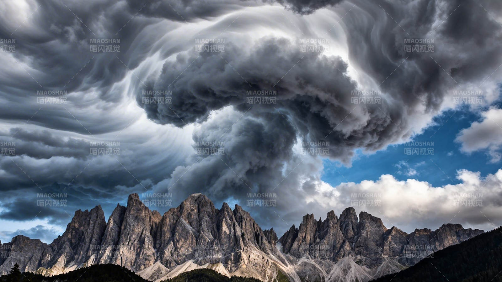 风云压山峦 苍穹欲倾覆图片