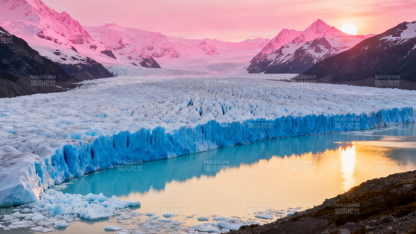 冰川映霞 蓝冰醉夕阳图片