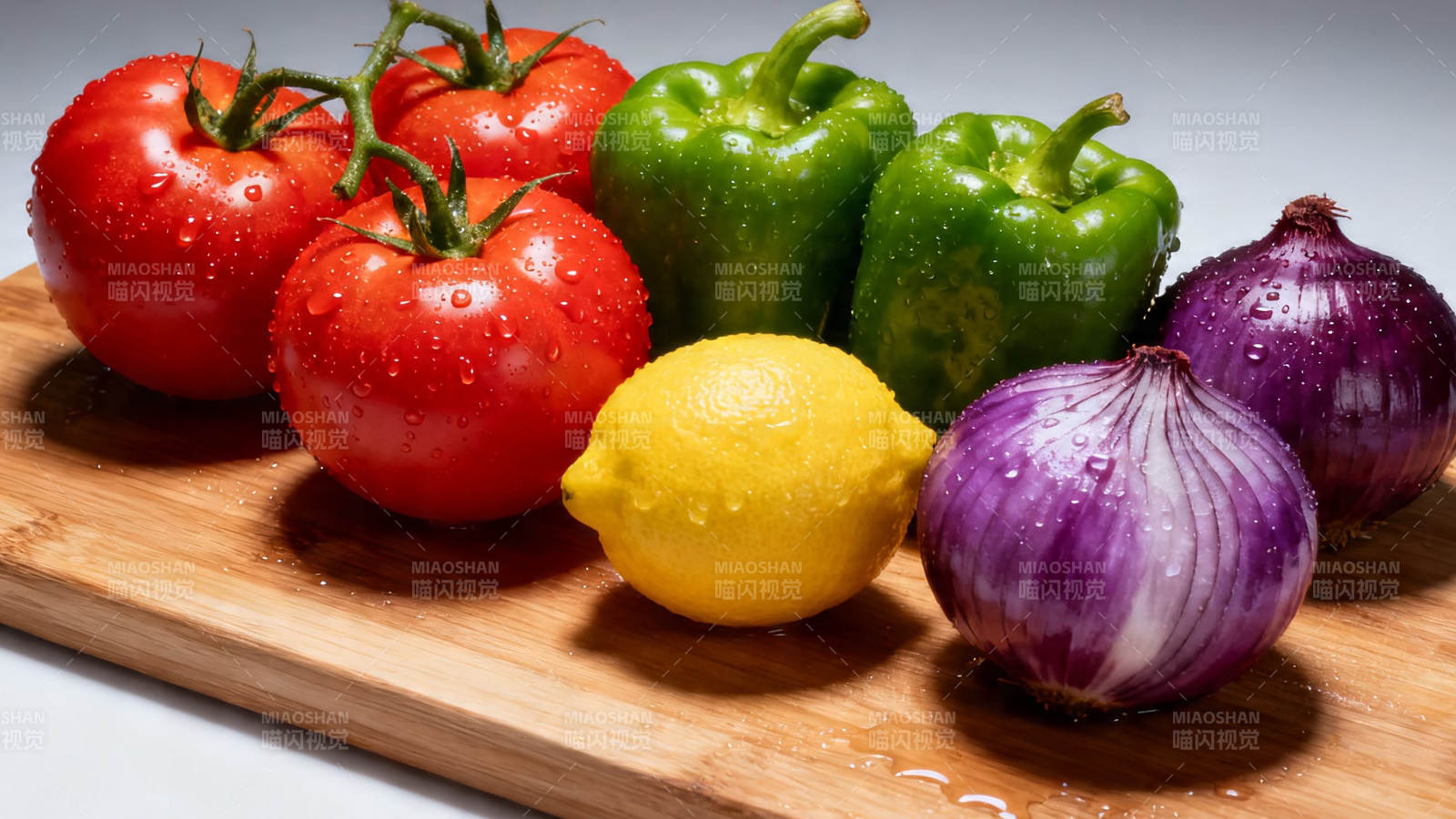 新鲜蔬果摆盘 色彩缤纷诱人图片