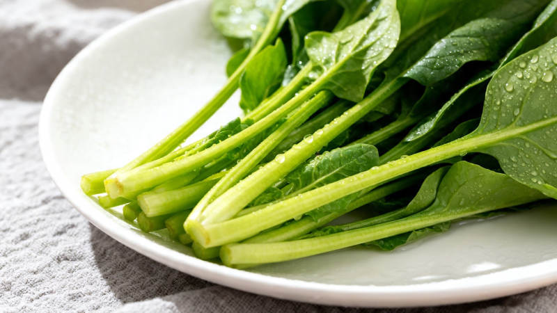 新鲜菠菜 水珠晶莹诱人图片