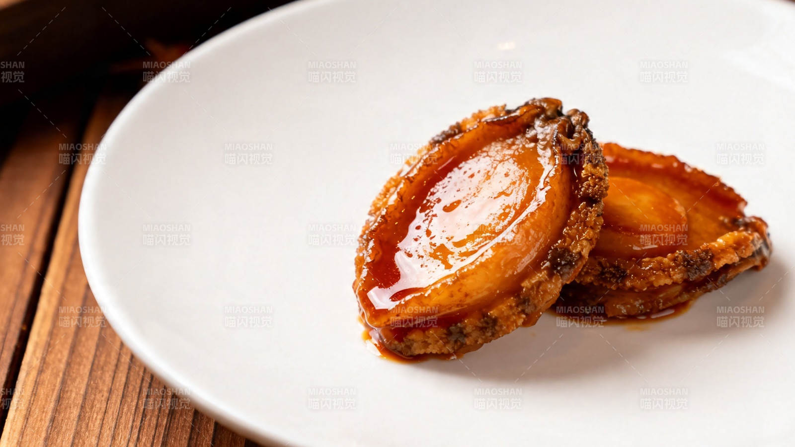 鲍鱼佳肴 鲜美诱人图片