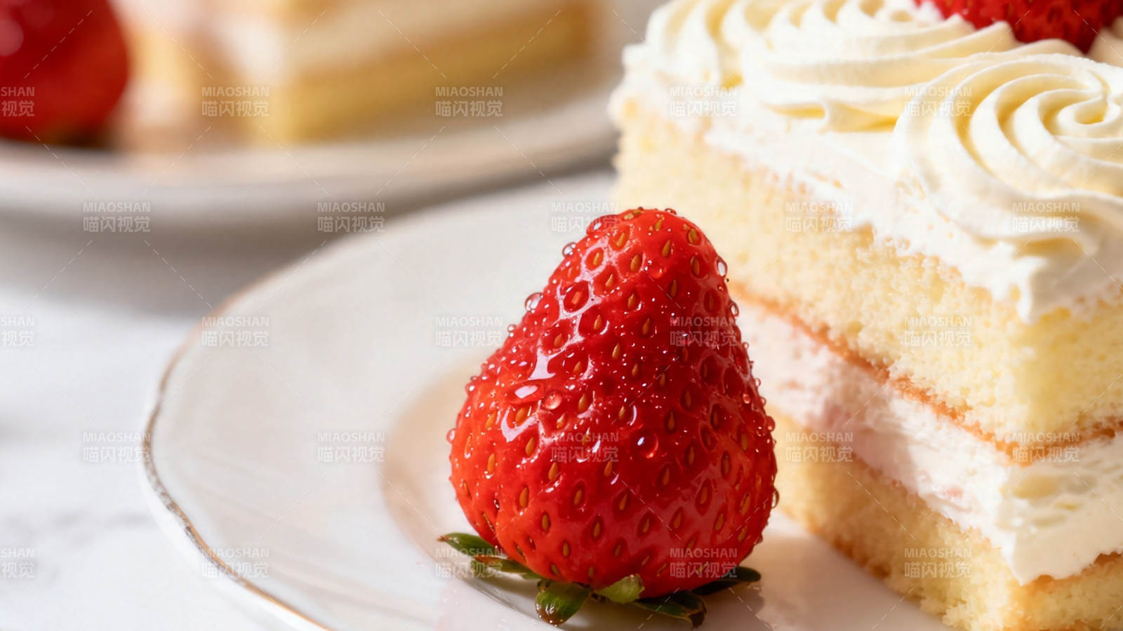 草莓奶油蛋糕 slice图片