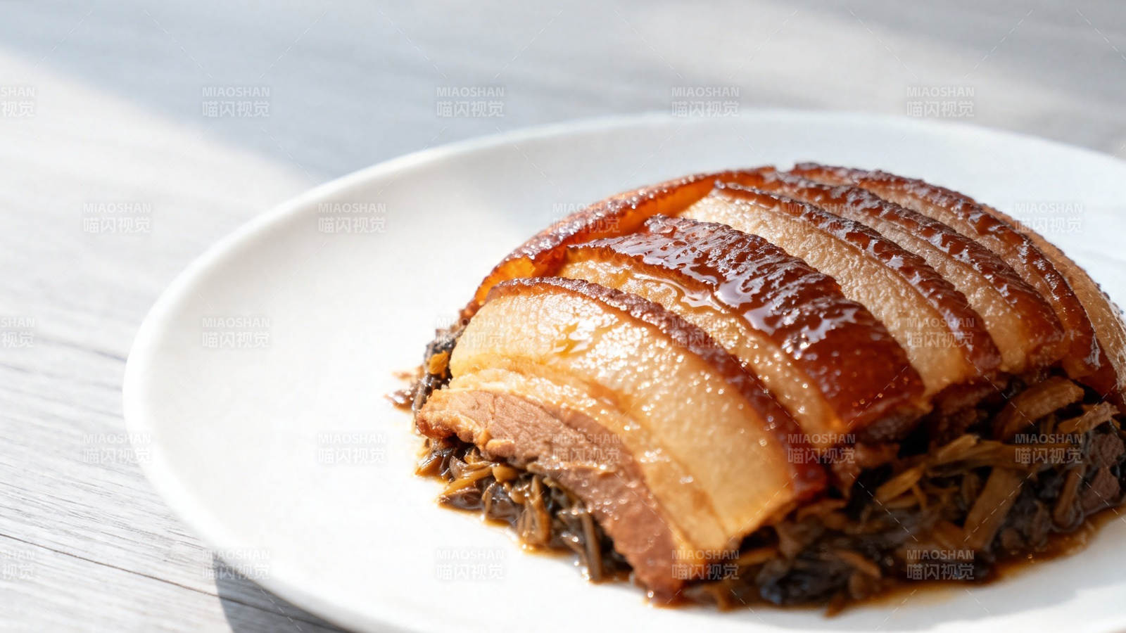 梅菜扣肉 色泽诱人香浓图片