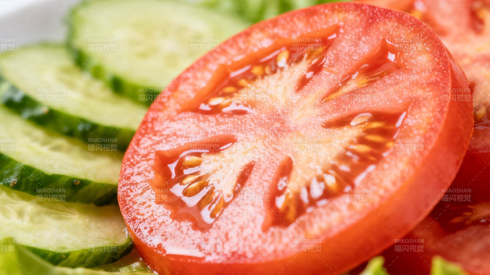 番茄黄瓜片 清新爽口沙拉图片