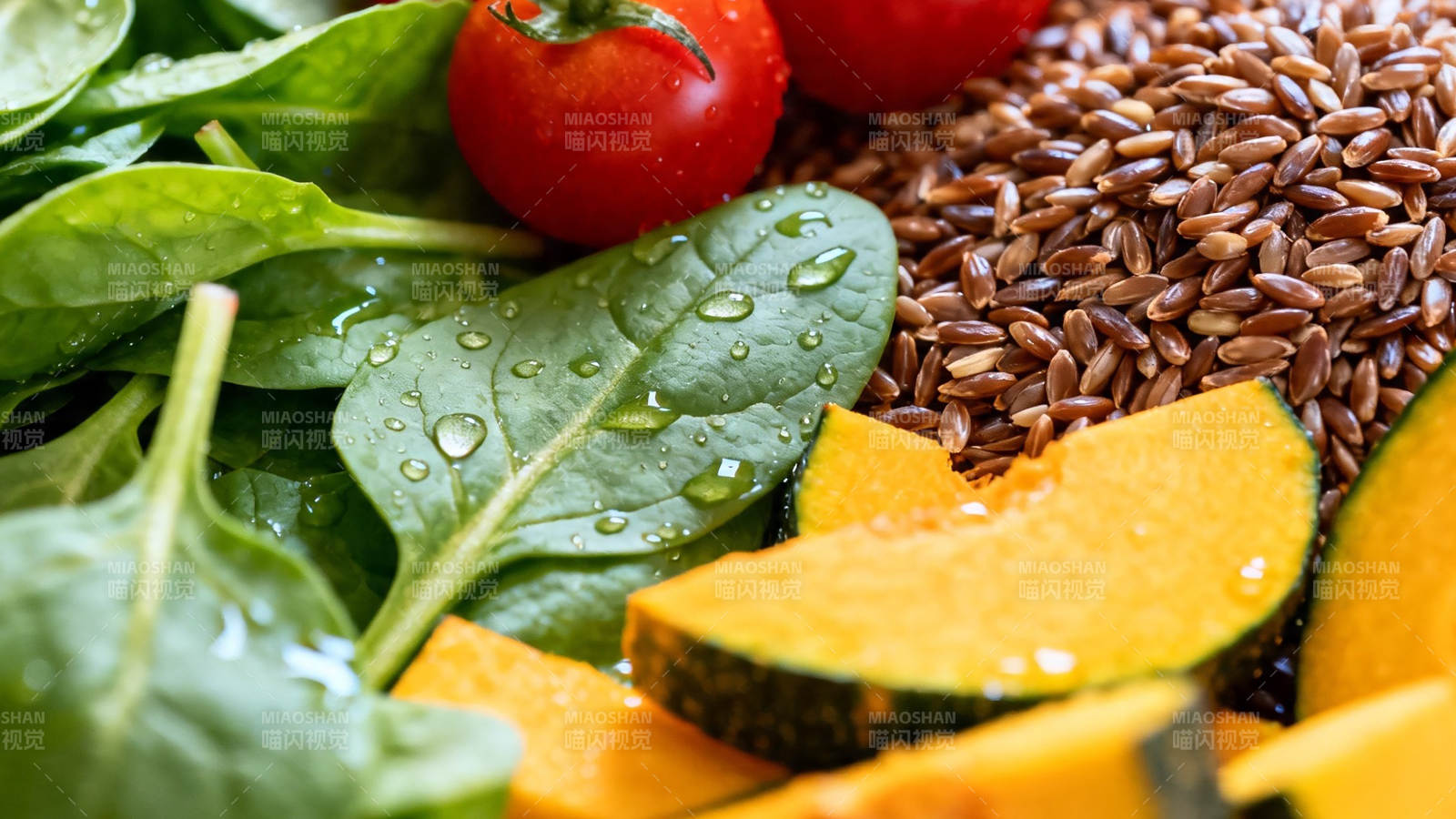 新鲜蔬果谷物健康餐图片