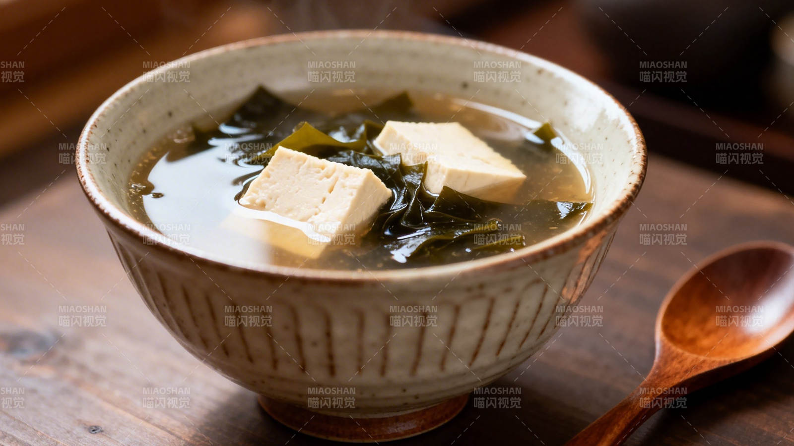 日式豆腐海带汤图片