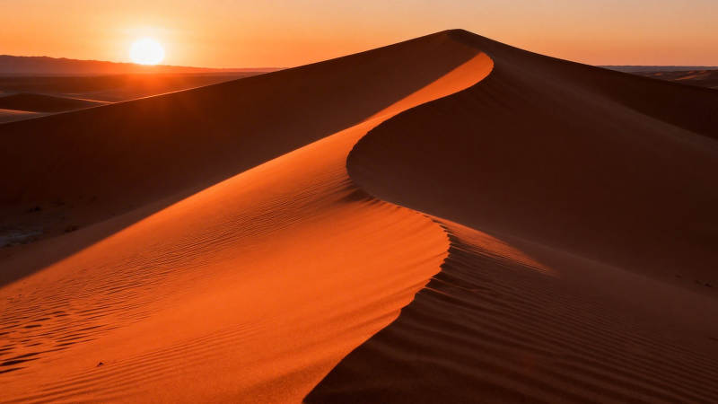 沙漠夕阳 金浪如绸图片