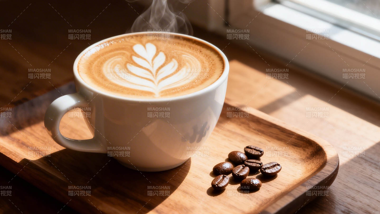 阳光咖啡香 豆伴拉花暖图片