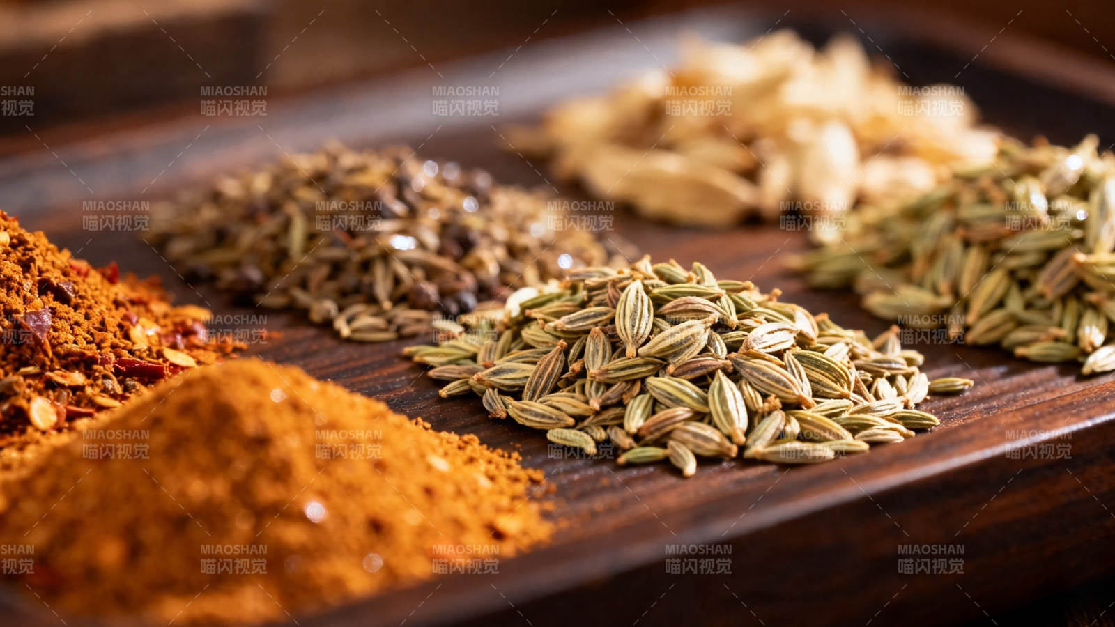 香料荟萃 五味调和的艺术图片