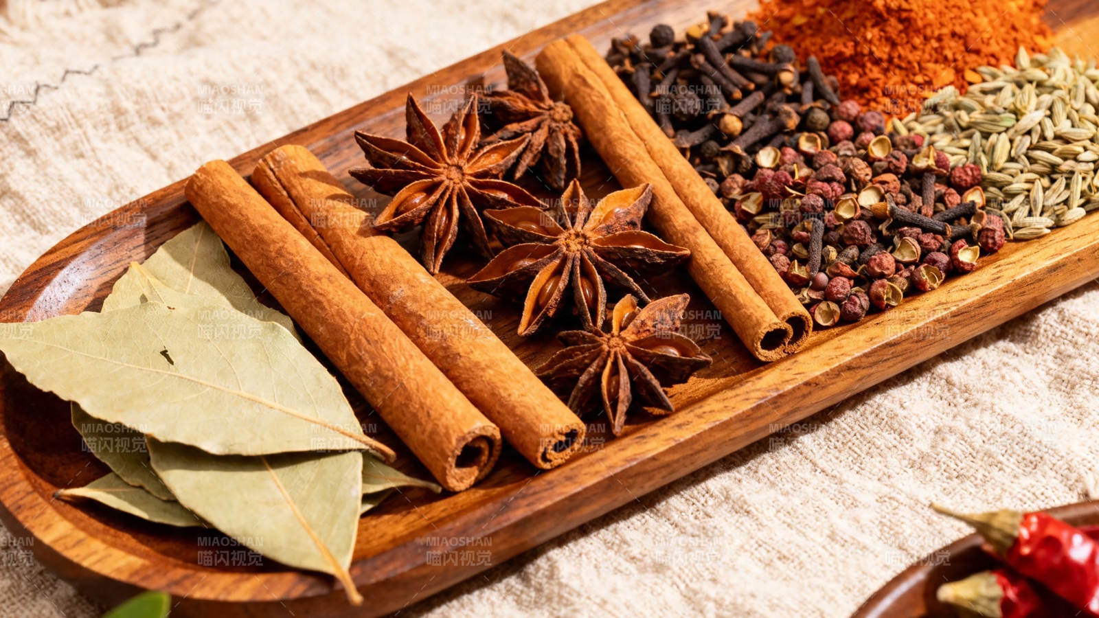 香料盛宴 八角桂皮丁香等图片
